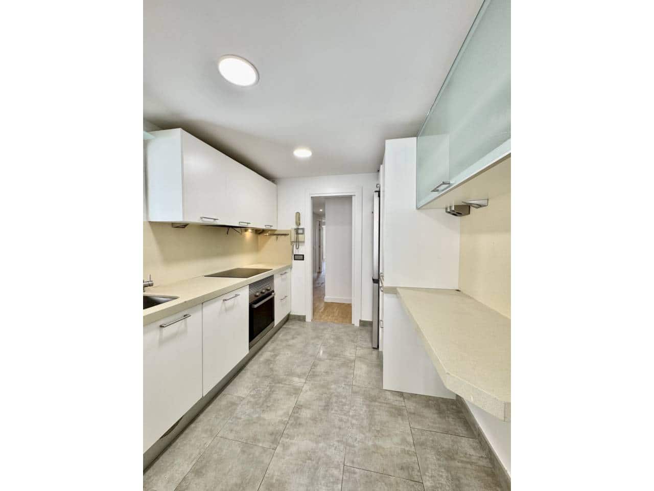 4 slaapkamer Flat te huur in Palma de Mallorca met zwembad garage - € 3.500 (Ref: 10042345)