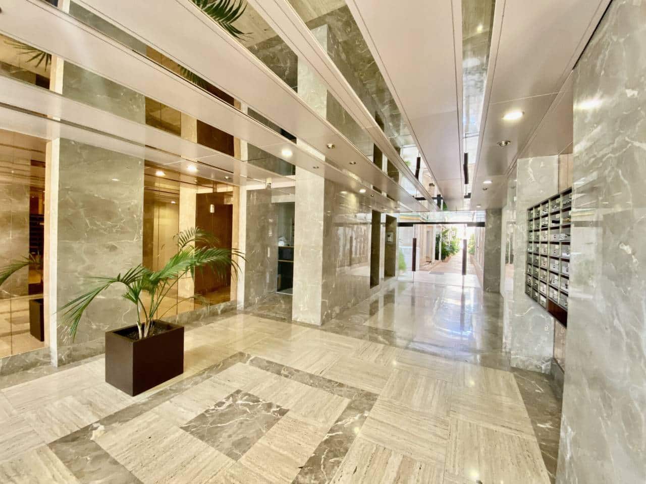 4 slaapkamer Flat te huur in Palma de Mallorca met zwembad garage - € 3.500 (Ref: 10042345)