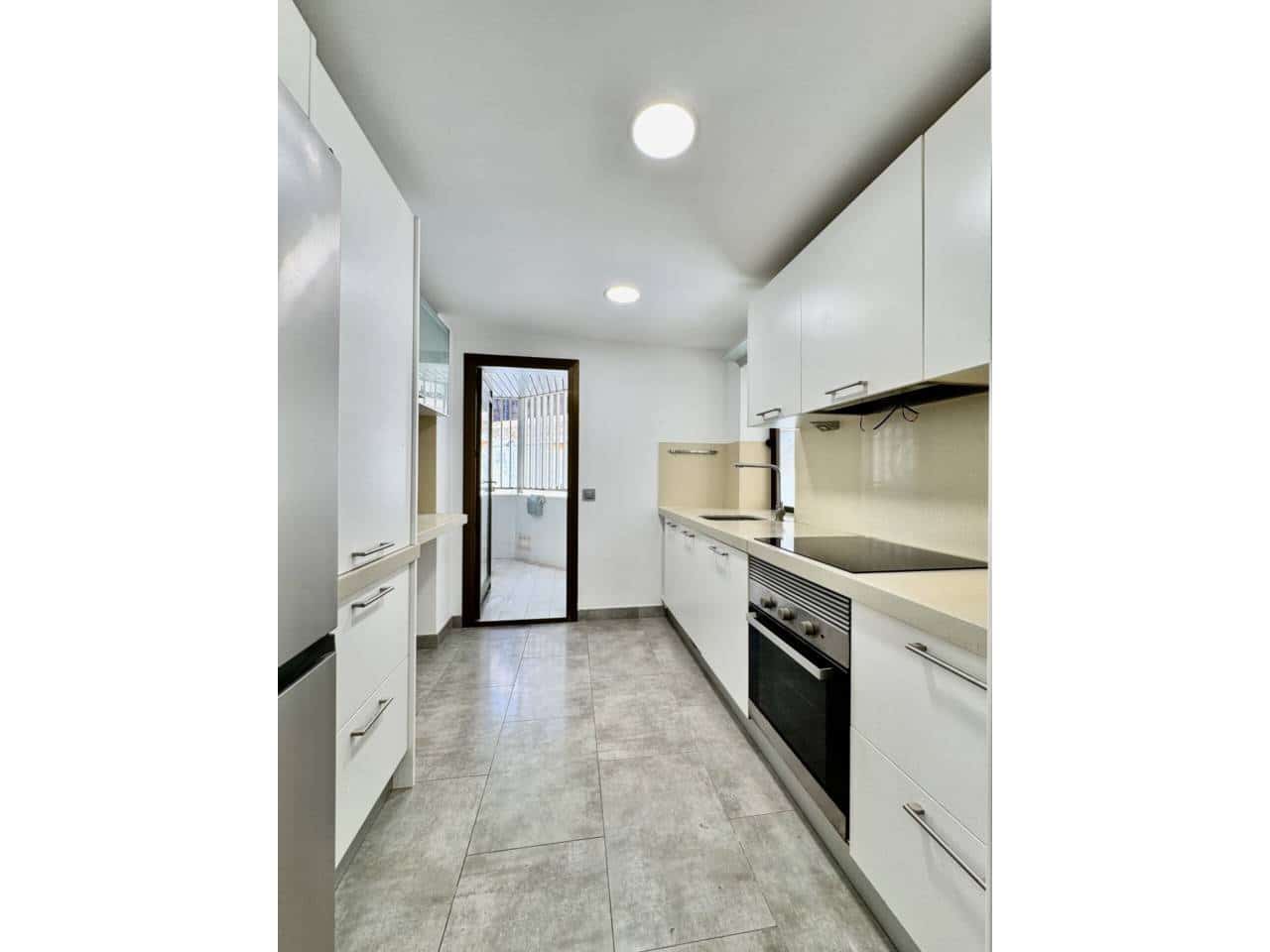 4 slaapkamer Flat te huur in Palma de Mallorca met zwembad garage - € 3.500 (Ref: 10042345)
