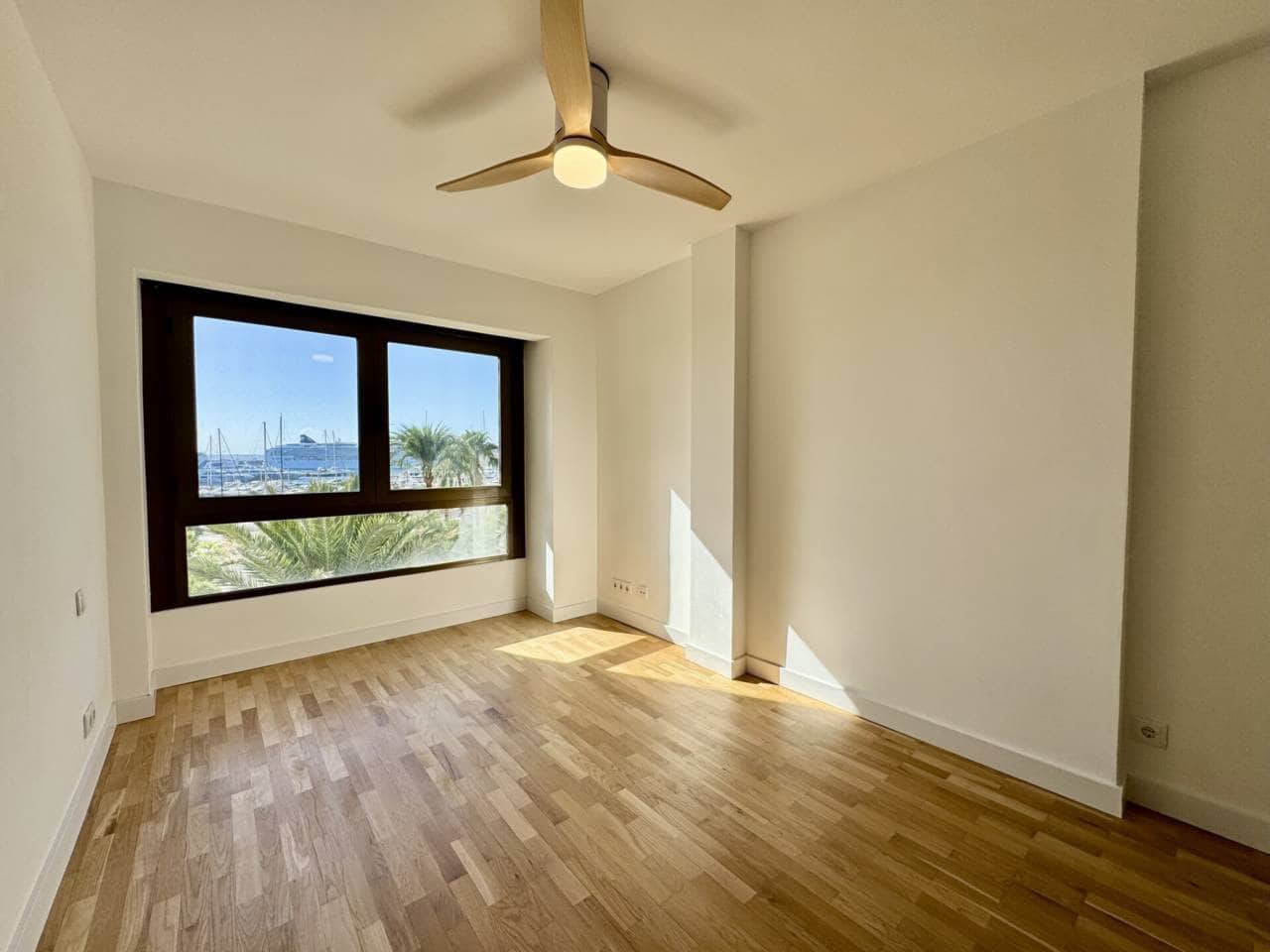 4 slaapkamer Flat te huur in Palma de Mallorca met zwembad garage - € 3.500 (Ref: 10042345)
