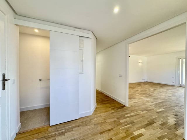 4 slaapkamer Flat te huur in Palma de Mallorca met zwembad garage - € 3.500 (Ref: 10042345)