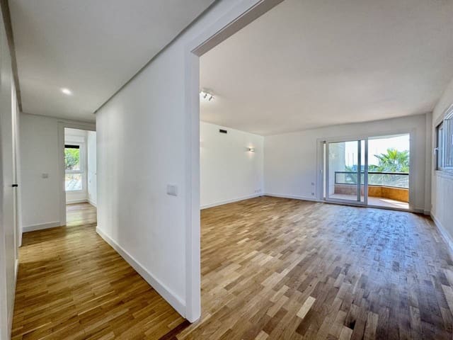 4 slaapkamer Flat te huur in Palma de Mallorca met zwembad garage - € 3.500 (Ref: 10042345)