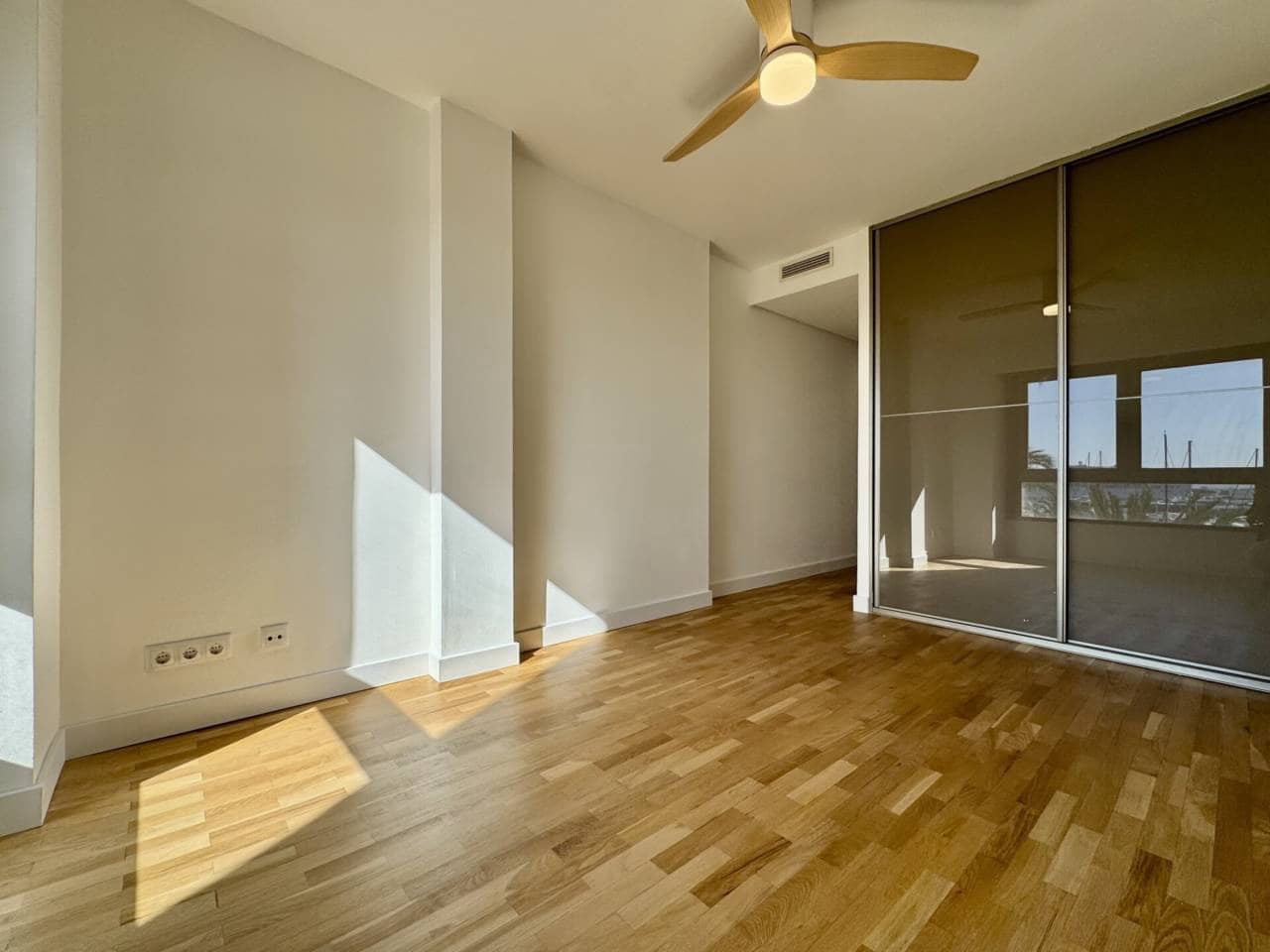 4 slaapkamer Flat te huur in Palma de Mallorca met zwembad garage - € 3.500 (Ref: 10042345)