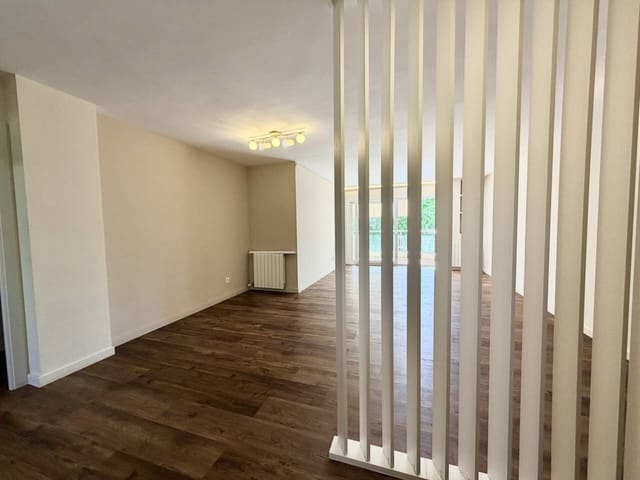 3 slaapkamer Flat te huur in Cala Mayor, Palma de Mallorca met zwembad garage - € 2.550 (Ref: 10046656)