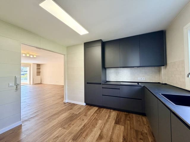 3 slaapkamer Flat te huur in Cala Mayor, Palma de Mallorca met zwembad garage - € 2.550 (Ref: 10046656)