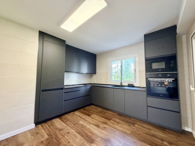 3 slaapkamer Flat te huur in Cala Mayor, Palma de Mallorca met zwembad garage - € 2.550 (Ref: 10046656)