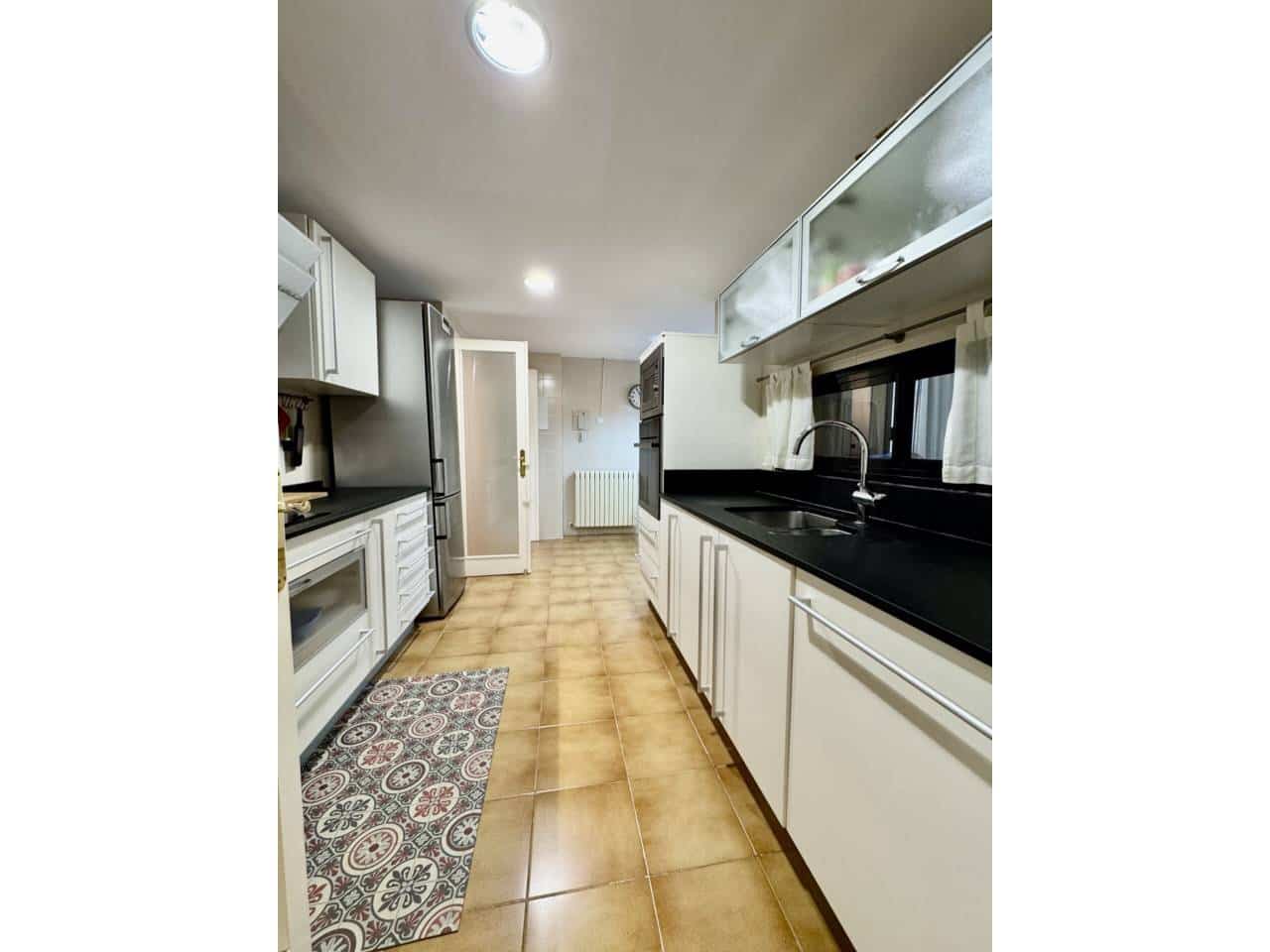 4 slaapkamer Flat te huur in Palma de Mallorca met garage - € 2.800 (Ref: 10048624)