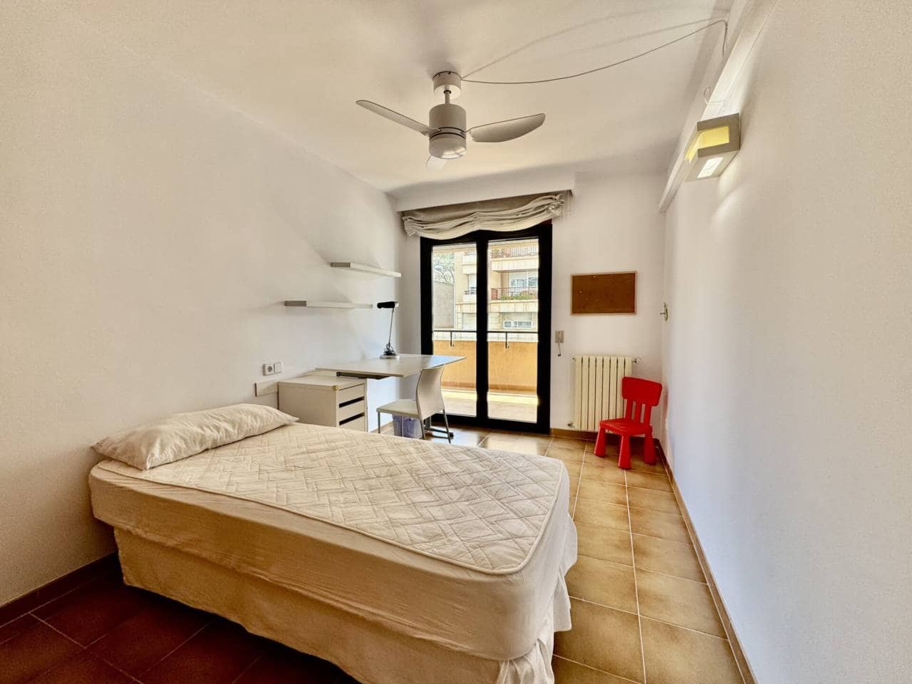 4 slaapkamer Flat te huur in Palma de Mallorca met garage - € 2.800 (Ref: 10048624)