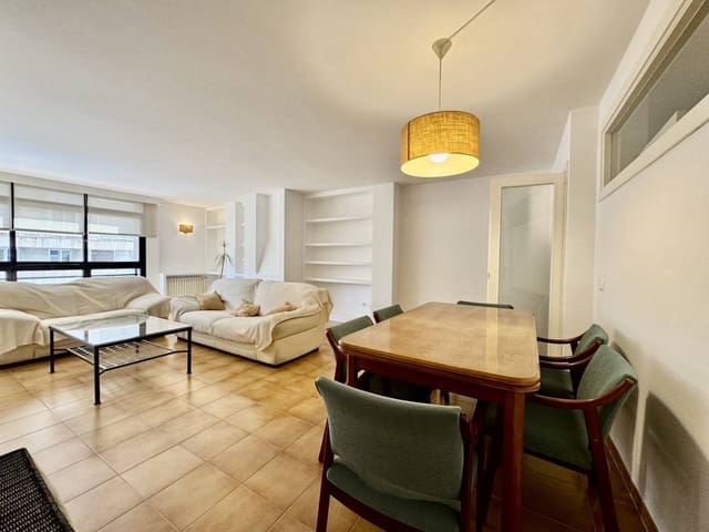 4 slaapkamer Flat te huur in Palma de Mallorca met garage - € 2.800 (Ref: 10048624)