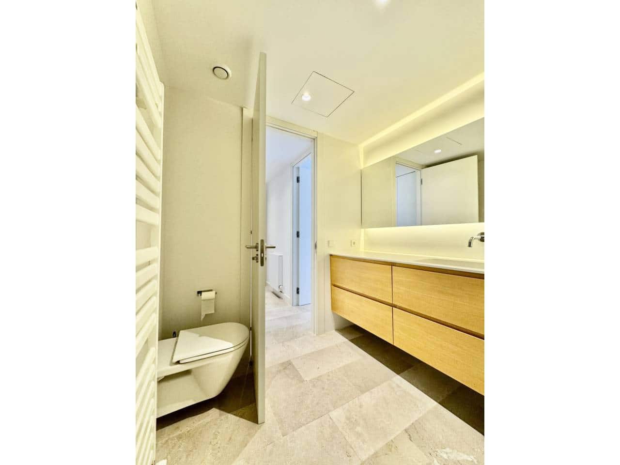4 bedroom Flat for rent in Palma de Mallorca with garage - € 2,850 (Ref: 10070997)