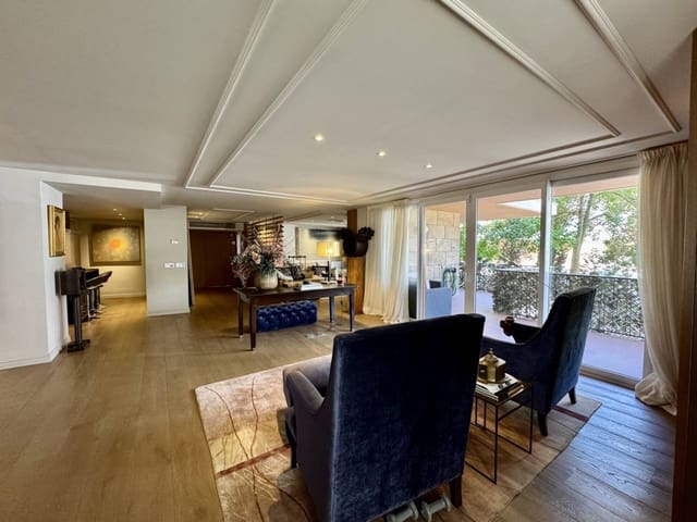 Piso de 3 habitaciones en Palma de Mallorca en alquiler con garaje - 4.000 € (Ref: 10099568)