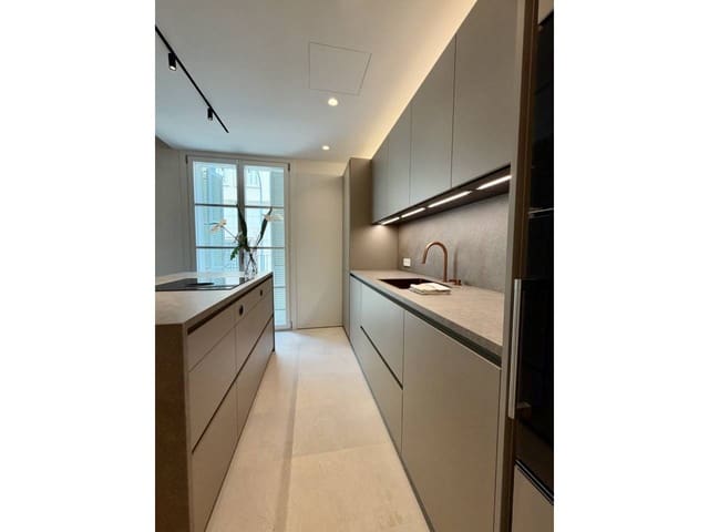 4 bedroom Apartment for rent in Palma de Mallorca - € 8,900 (Ref: 10133032)
