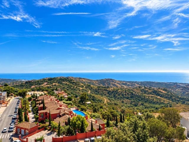 2 quarto Penthouse para venda em Ojen com piscina - 530 000 € (Ref: 10138991)