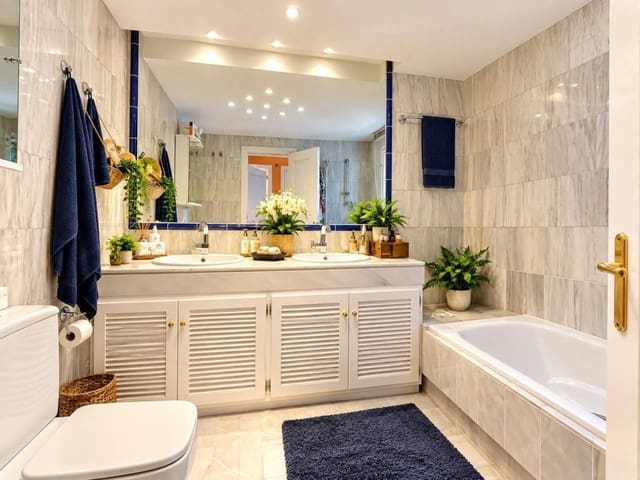 2 quarto Penthouse para venda em Ojen com piscina - 530 000 € (Ref: 10138991)