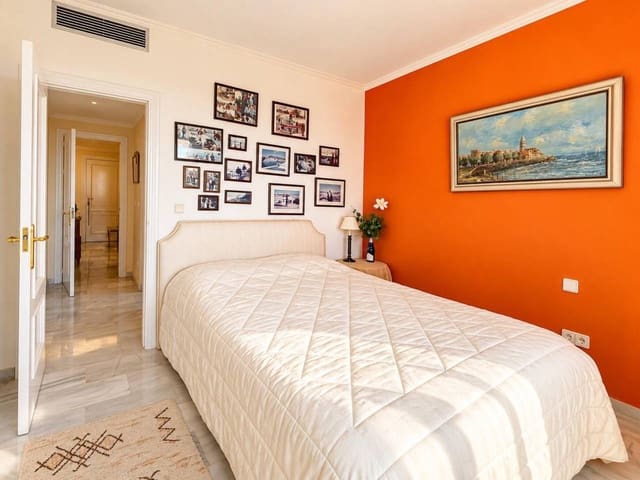 2 quarto Penthouse para venda em Ojen com piscina - 530 000 € (Ref: 10138991)