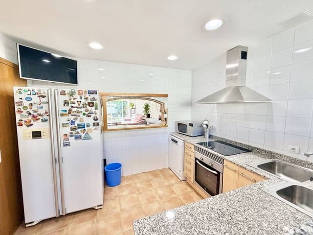 Chalet de 4 habitaciones en Palma de Mallorca en venta con garaje - 800.000 € (Ref: 10141489)