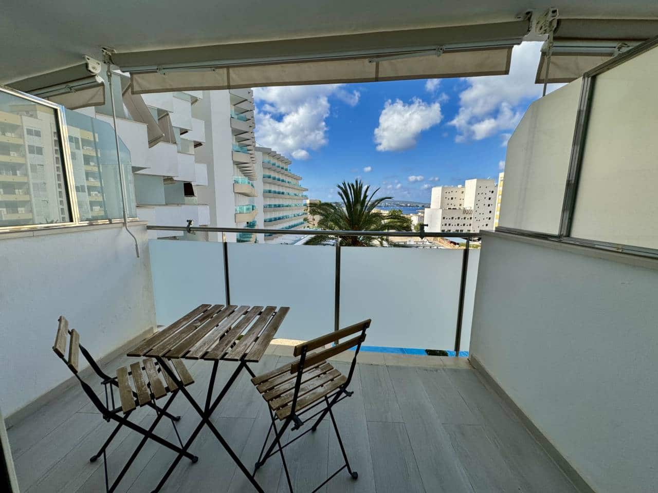 1 makuuhuone Asunto vuokrattavana paikassa Calvia mukana uima-altaan 
autotalli - 1 290 € (Ref: 10141490)