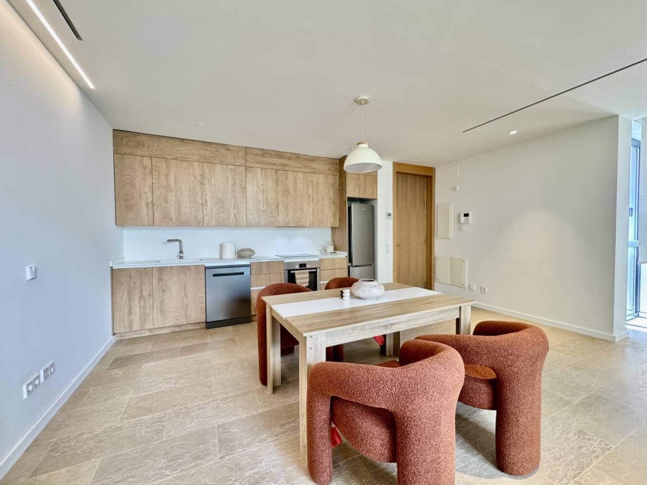 2 soveværelse Lejlighed til leje i Palma de Mallorca - € 2.000 (Ref: 10141491)