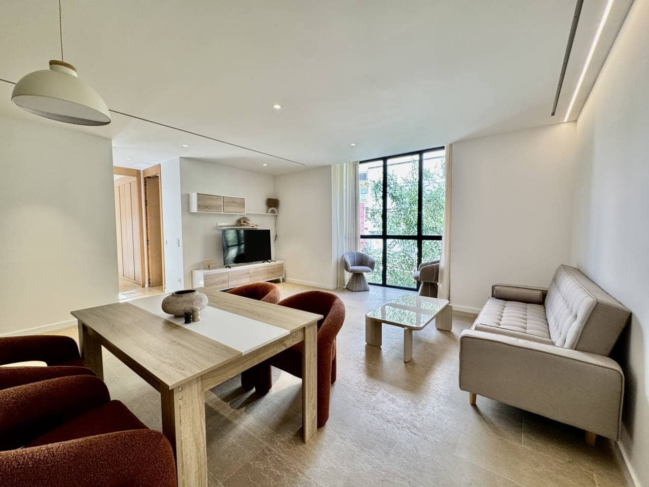 2 soveværelse Lejlighed til leje i Palma de Mallorca - € 2.000 (Ref: 10141491)