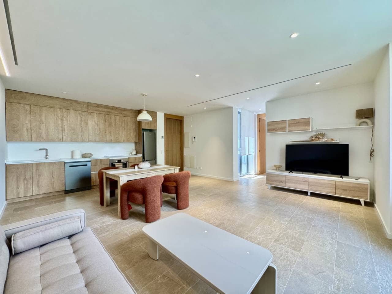 2 soveværelse Lejlighed til leje i Palma de Mallorca - € 2.000 (Ref: 10141491)