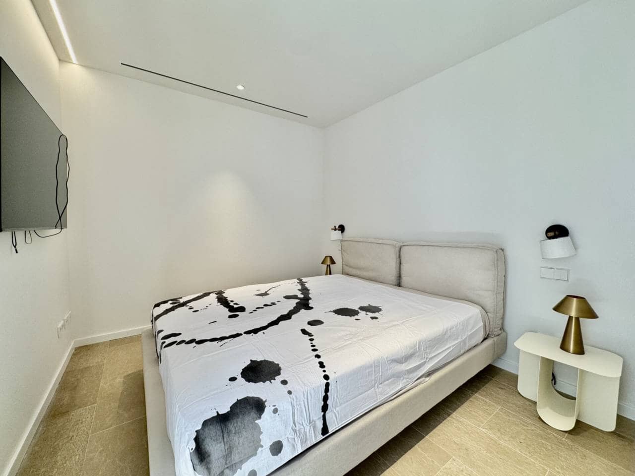 2 soveværelse Lejlighed til leje i Palma de Mallorca - € 2.000 (Ref: 10141491)
