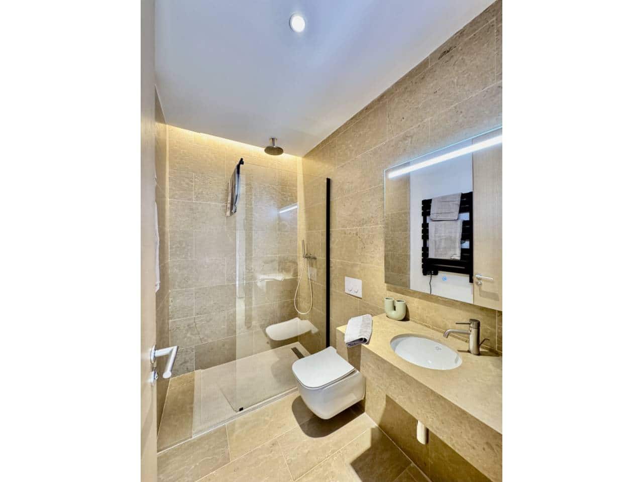 2 soveværelse Lejlighed til leje i Palma de Mallorca - € 2.000 (Ref: 10141491)