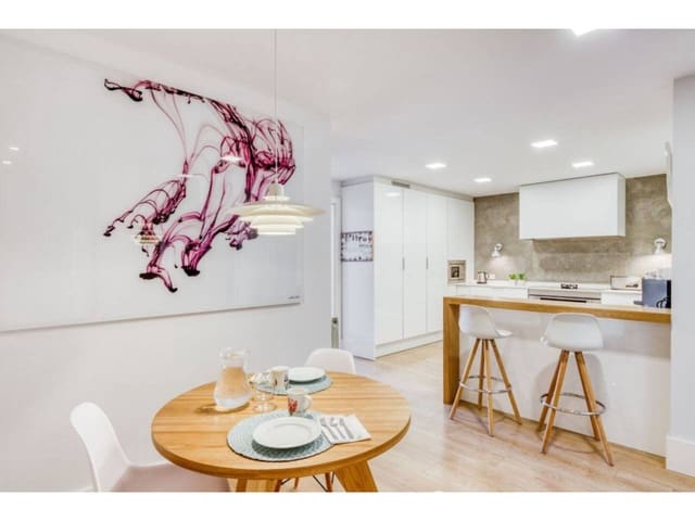 4 slaapkamer Flat te huur in Palma de Mallorca met garage - € 3.500 (Ref: 10164014)