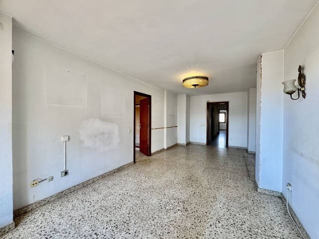4 bedroom Flat for sale in Palma de Mallorca - € 520,000 (Ref: 10165969)