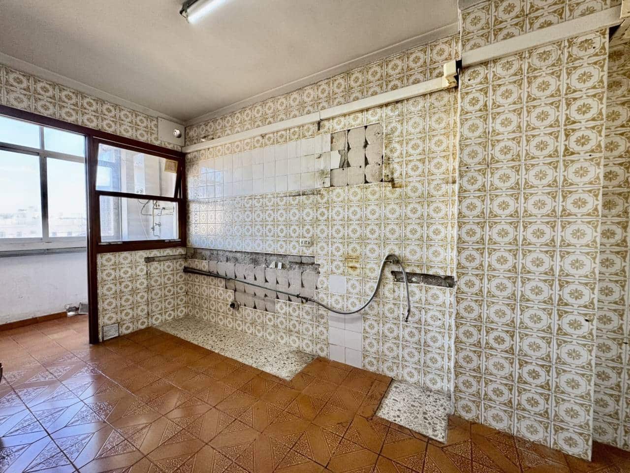 4 bedroom Flat for sale in Palma de Mallorca - € 520,000 (Ref: 10165969)
