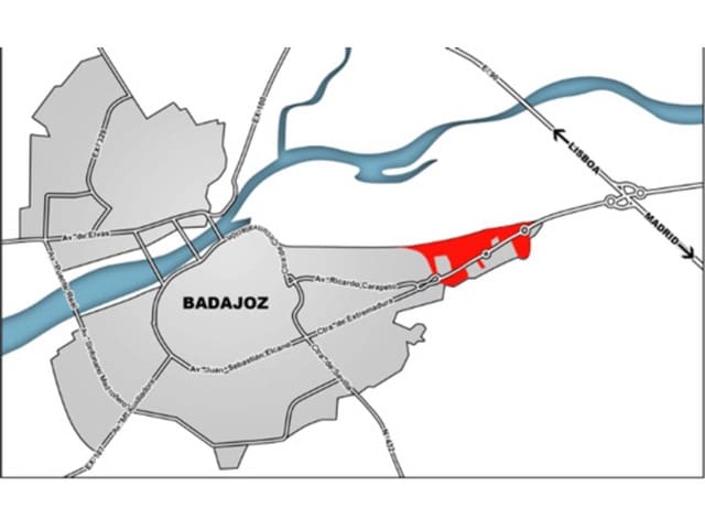 Mark till salu i Badajoz stad - 299 000 € (Ref: 7860595)