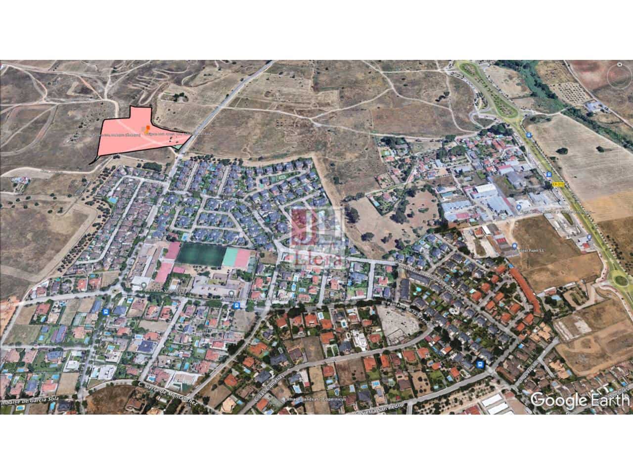 Grunde uden byggetilladelser til salg i Badajoz by - € 495.000 (Ref: 7860597)