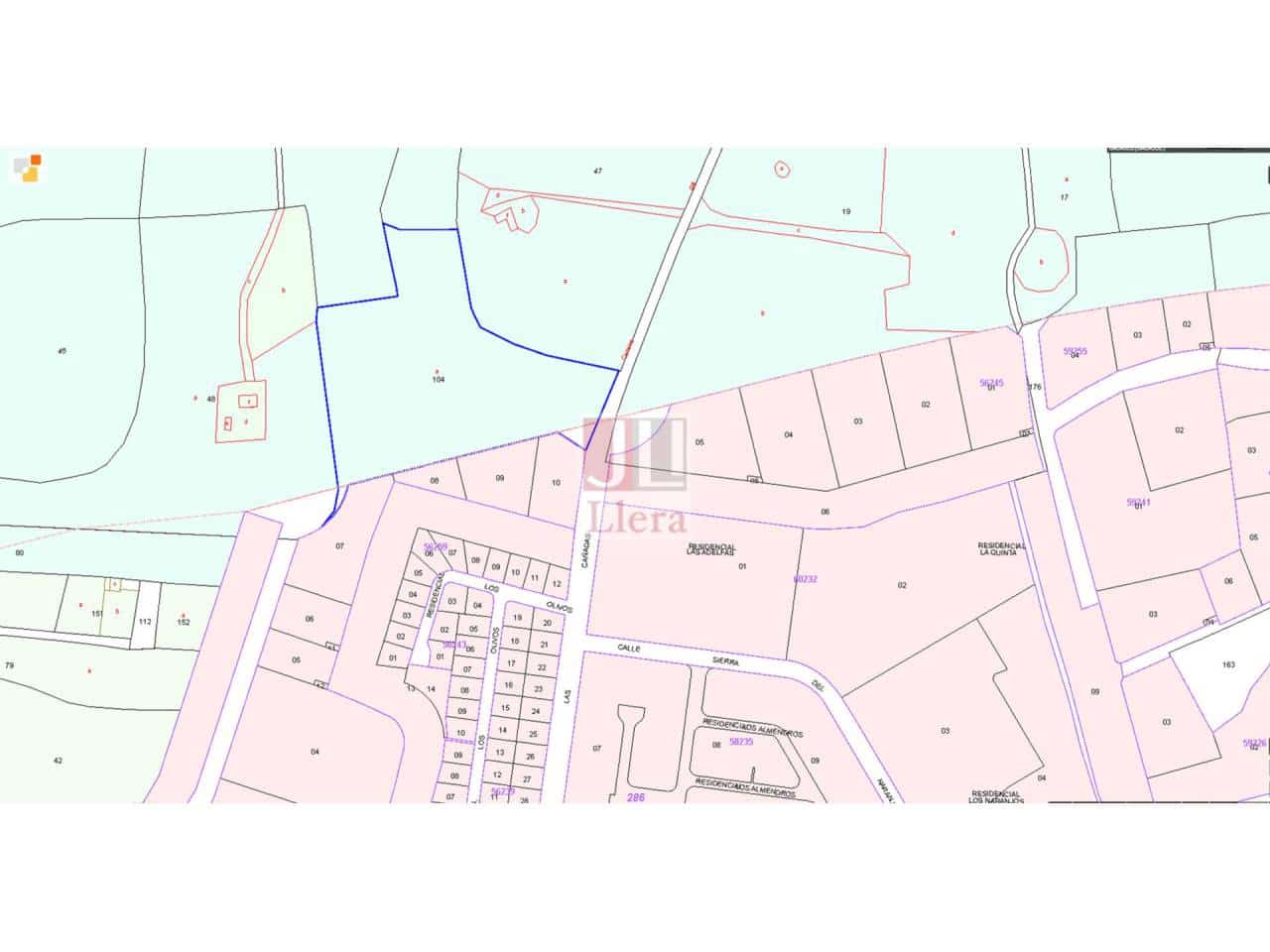 Grunde uden byggetilladelser til salg i Badajoz by - € 495.000 (Ref: 7860597)