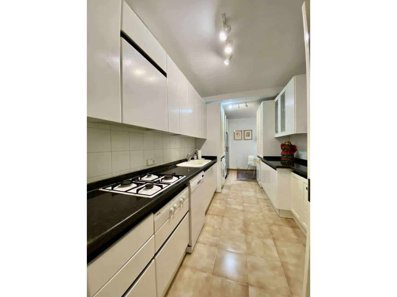 3 quarto Casa em Banda para arrendar em Calvia com piscina garagem - 2 950 € (Ref: 8315801)