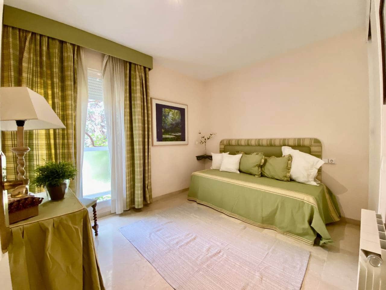 3 quarto Casa em Banda para arrendar em Calvia com piscina garagem - 2 950 € (Ref: 8315801)
