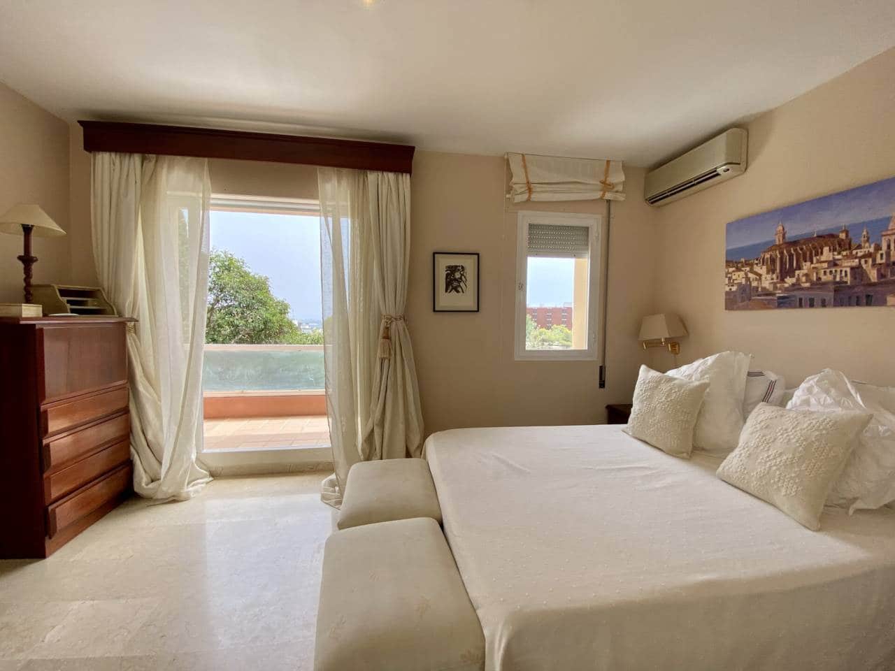 3 quarto Casa em Banda para arrendar em Calvia com piscina garagem - 2 950 € (Ref: 8315801)