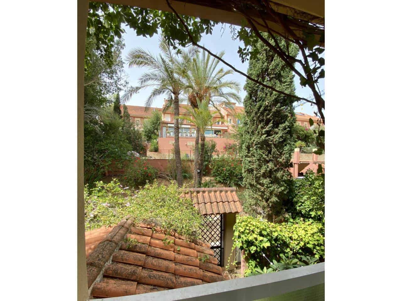 3 quarto Casa em Banda para arrendar em Calvia com piscina garagem - 2 950 € (Ref: 8315801)