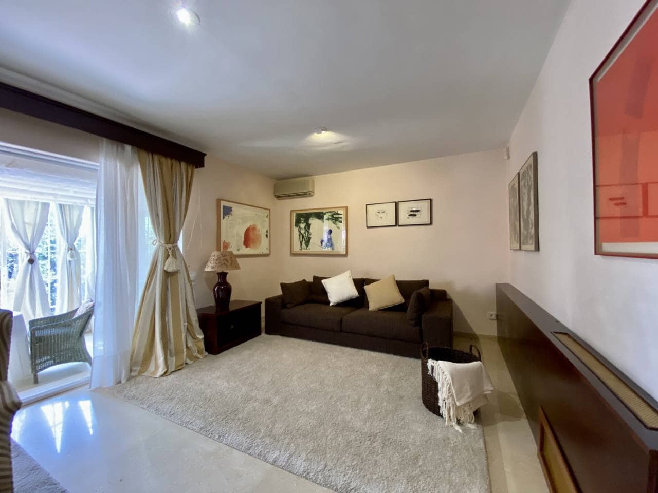 3 quarto Casa em Banda para arrendar em Calvia com piscina garagem - 2 950 € (Ref: 8315801)