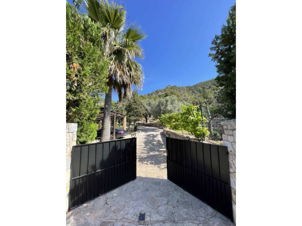 3 soveværelse Villa til salg i Bunyola med swimmingpool garage - € 1.430.000 (Ref: 8359055)