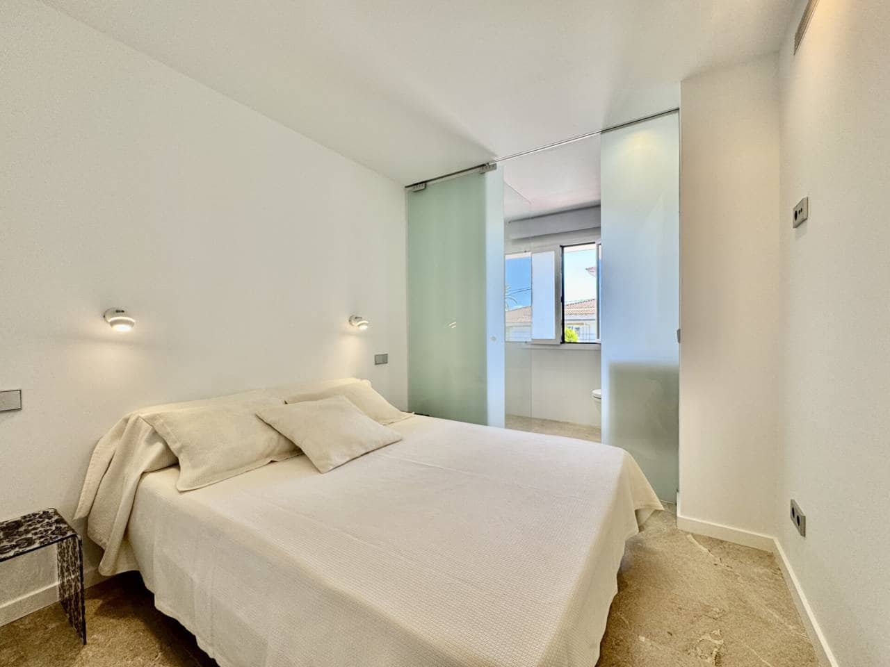 2 soveværelse Lejlighed til leje i Alcudia - € 3.000 (Ref: 8434856)