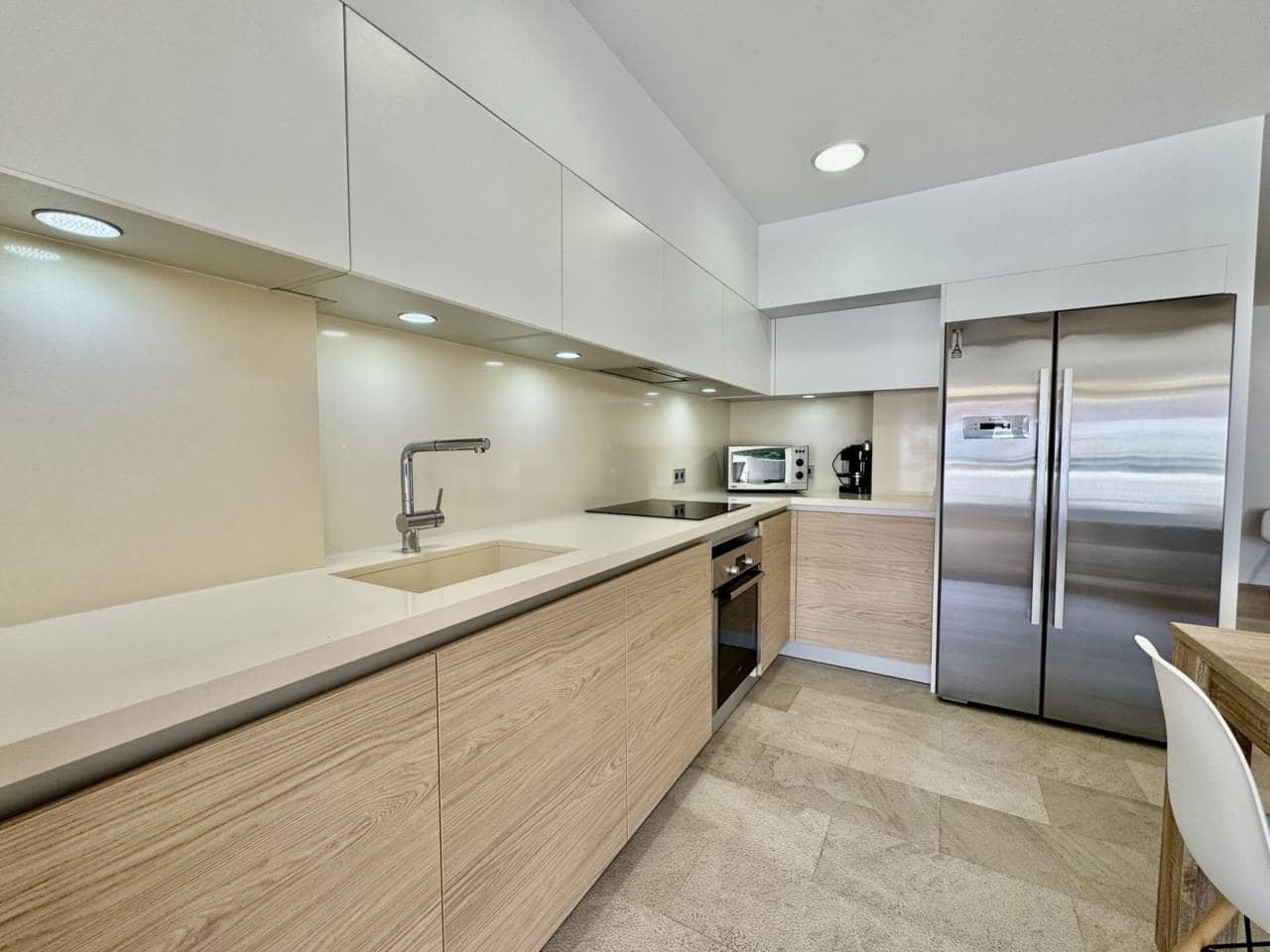 2 soveværelse Lejlighed til leje i Alcudia - € 3.000 (Ref: 8434856)