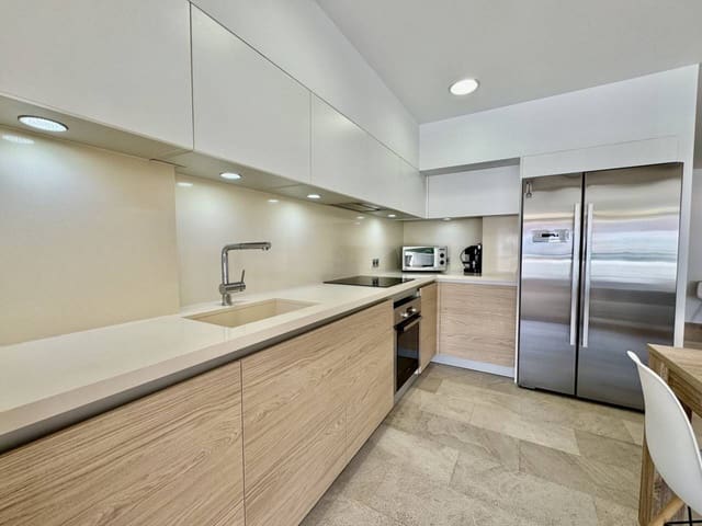 2 slaapkamer Flat te huur in Alcúdia - € 3.000 (Ref: 8434856)