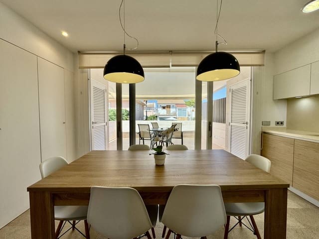 2 slaapkamer Flat te huur in Alcúdia - € 3.000 (Ref: 8434856)