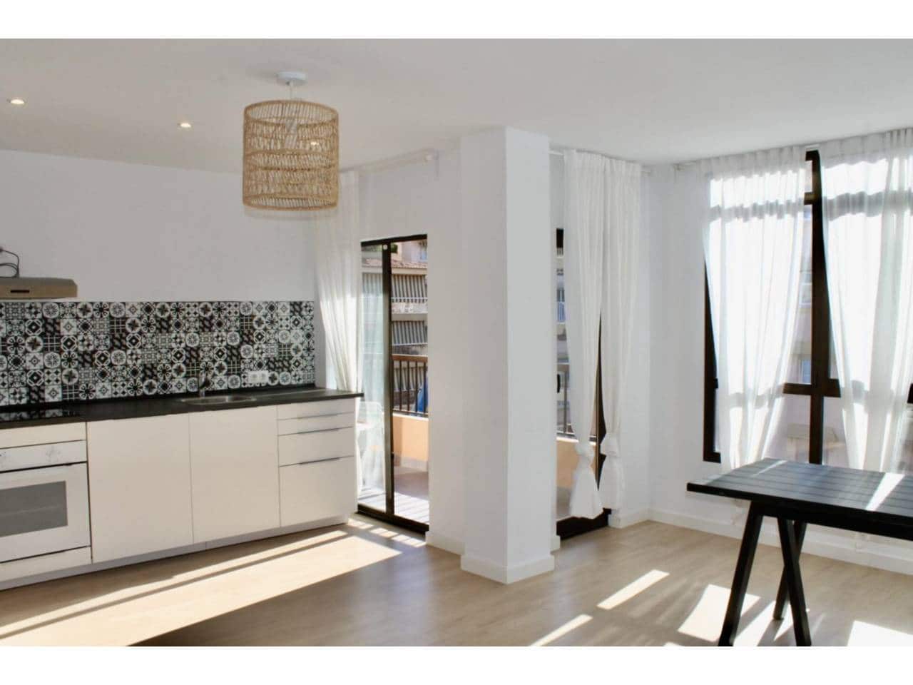 3 soverom Leilighet til leie i Palma de Mallorca - € 2 100 (Ref: 8521150)