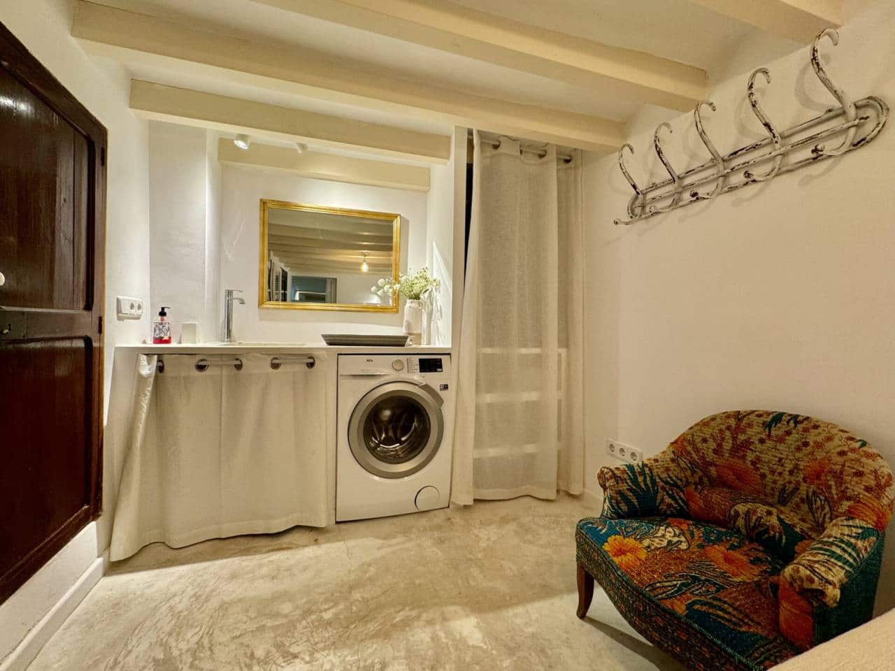 1 bedroom Flat for rent in Palma de Mallorca - € 1,300 (Ref: 8559342)