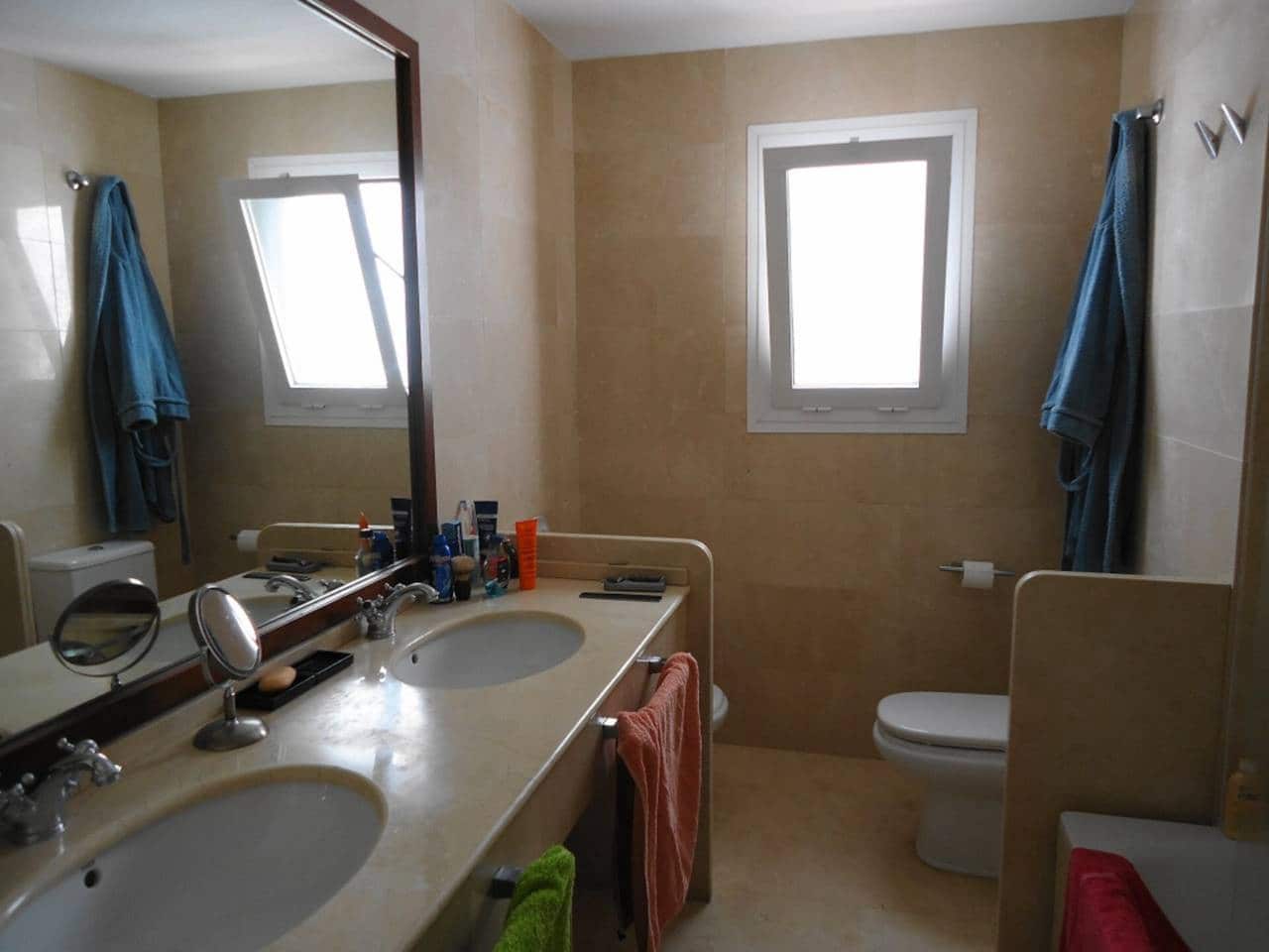 2 soverom Leilighet til salgs i San Pedro de Alcantara med svømmebasseng garasje - € 700 000 (Ref: 8664854)