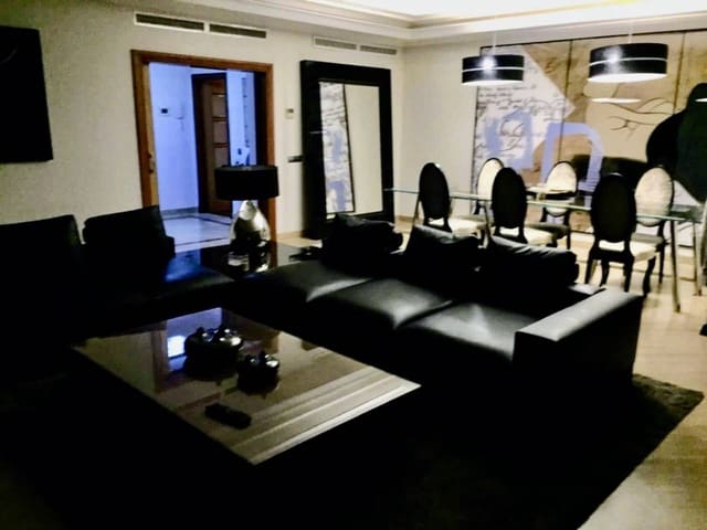 2 Zimmer Wohnung zu vermieten in Puerto Banus, Marbella mit Pool Garage - 3.900 € (Ref: 8874056)