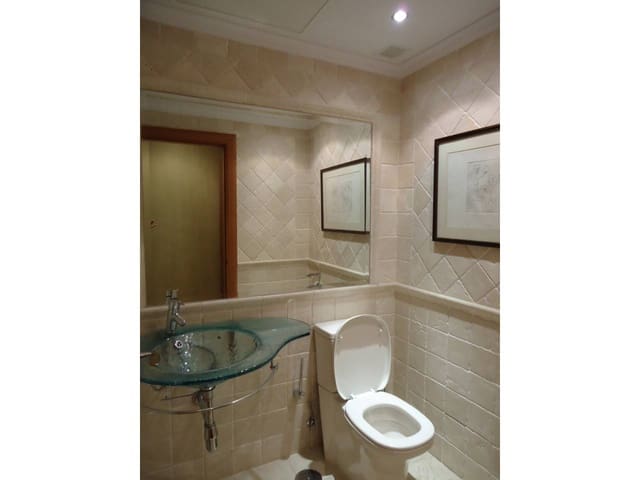 2 Zimmer Wohnung zu vermieten in Puerto Banus, Marbella mit Pool Garage - 3.900 € (Ref: 8874056)