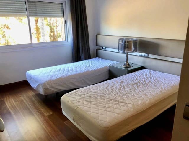 2 Zimmer Wohnung zu vermieten in Puerto Banus, Marbella mit Pool Garage - 3.900 € (Ref: 8874056)