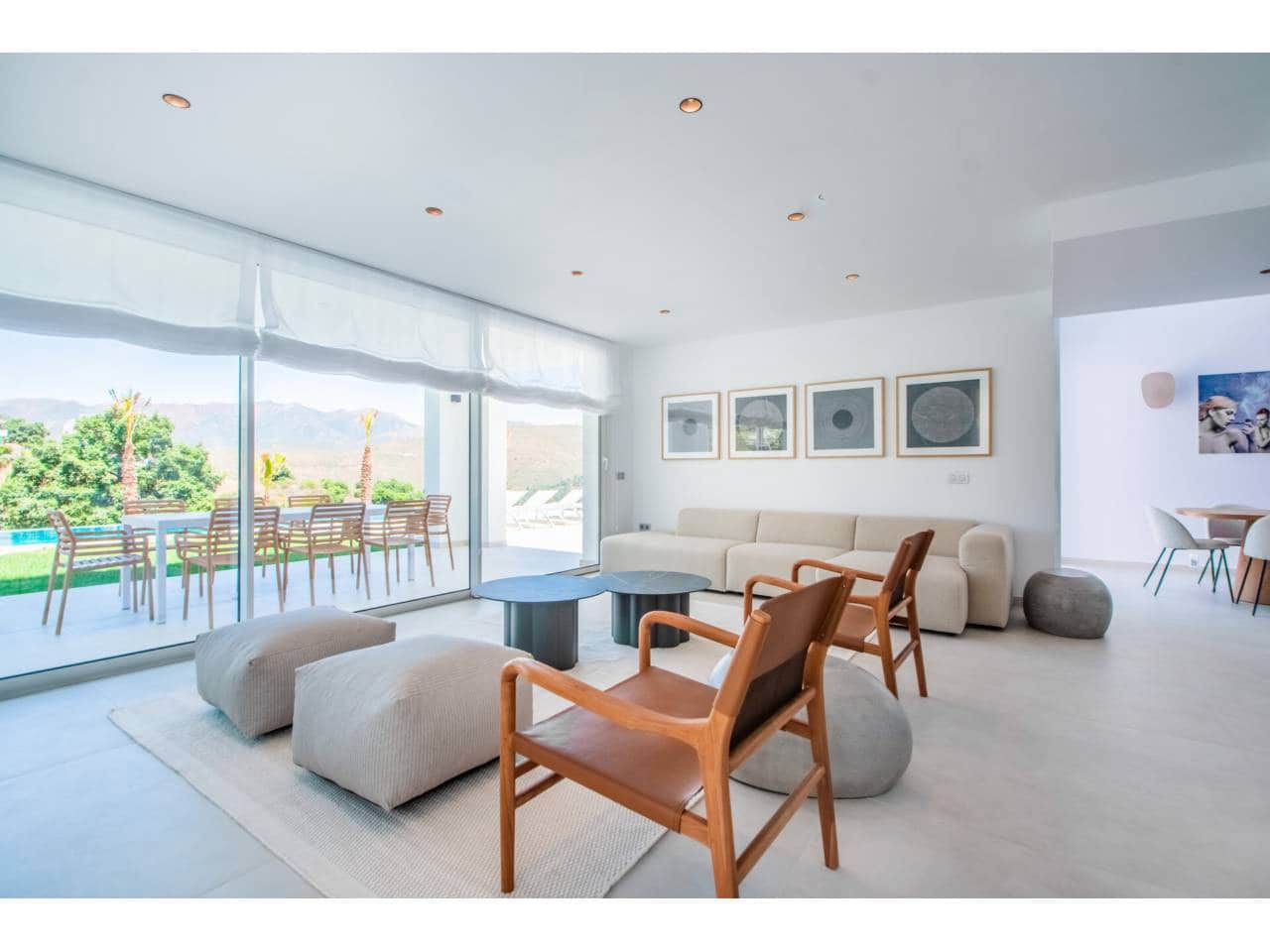 3 sypialnia Willa na sprzedaż w Elviria z basenem garażem - 1 600 000 € (Ref: 9019774)