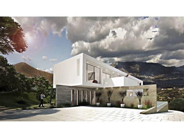 4 sypialnia Willa na sprzedaż w Elviria, Marbella z basenem garażem - 2 640 000 € (Ref: 9019775)